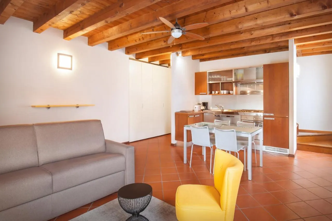 Giallo Limone Apartment With Pool 토리델베나코